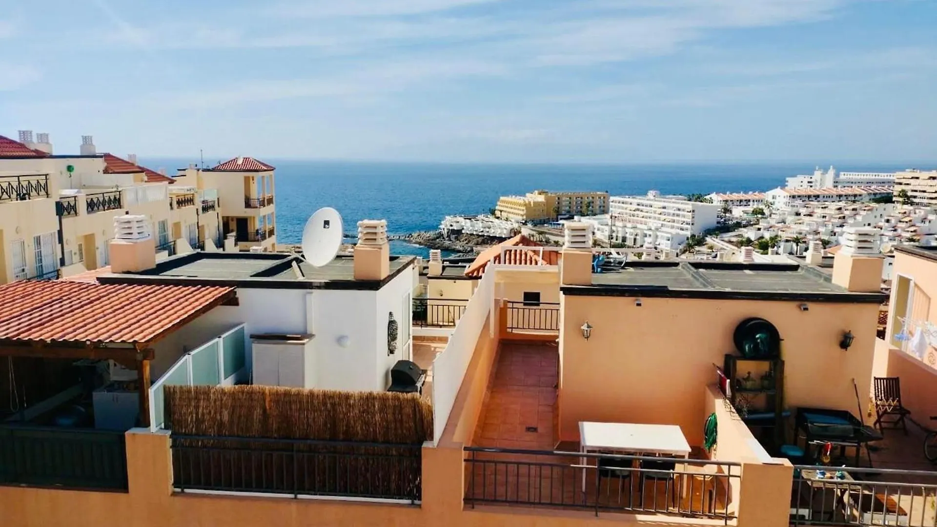 Beautiful Holiday Home By The Beach, Cleaning Included Callao Salvaje