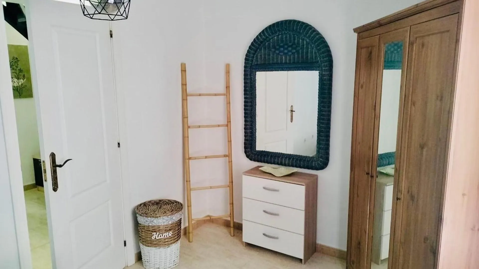 Beautiful Holiday Home By The Beach, Cleaning Included Callao Salvaje