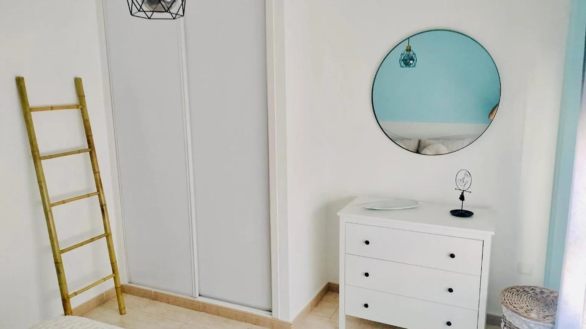 Beautiful Holiday Home By The Beach, Cleaning Included Callao Salvaje