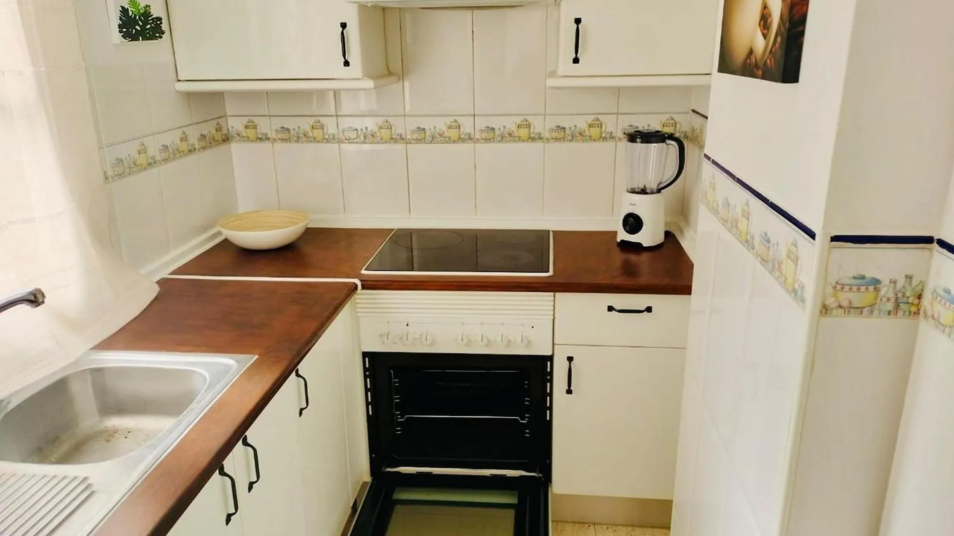 Beautiful Holiday Home By The Beach, Cleaning Included Callao Salvaje 0*,  Spanien