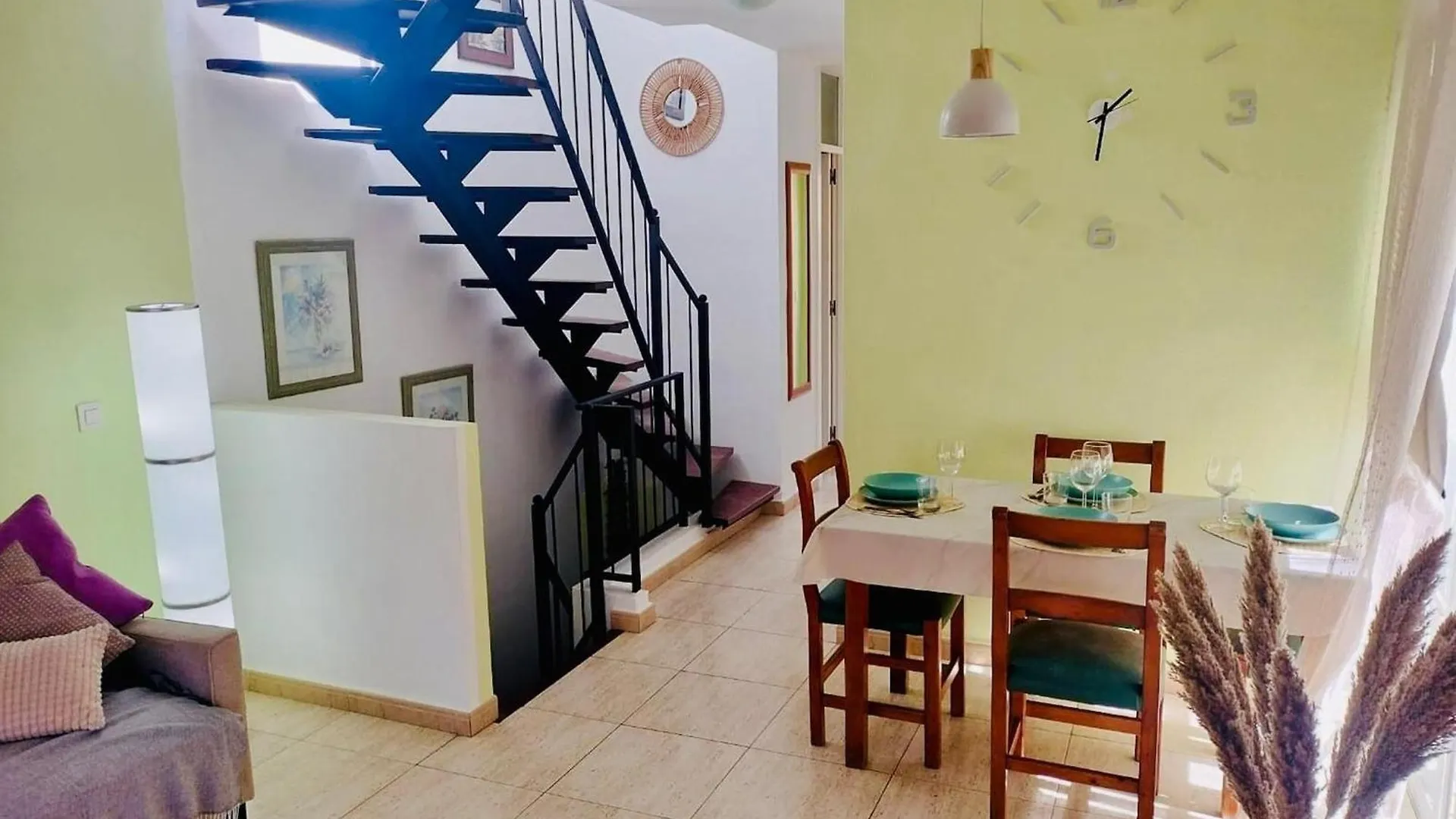 Beautiful Holiday Home By The Beach, Cleaning Included Callao Salvaje